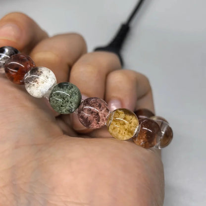 四季ガーデンクォーツブレスレット 日差しの中で見るカラフルな内包物