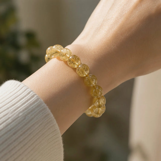 金針ルチルクォーツ ブレスレット 8mmの着用イメージ