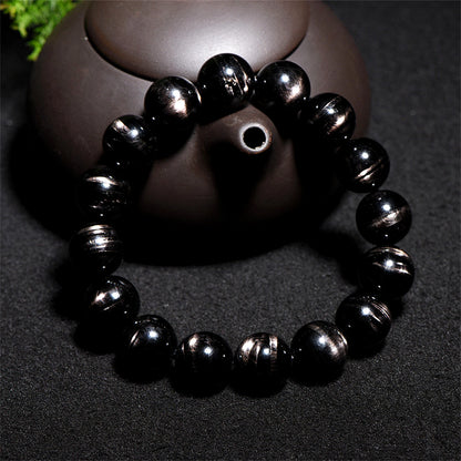 自分へのご褒美やギフトにおすすめのハイパーシーン天然石アクセサリー LUNARI